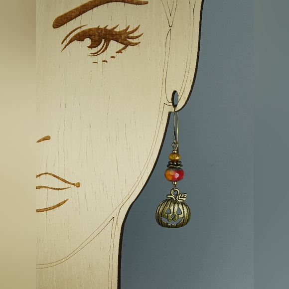 HAND CRAFTED Orange Red Czech Glass Brass Pumpkin Dangle Boho Earrings - Picture 5 of 6
